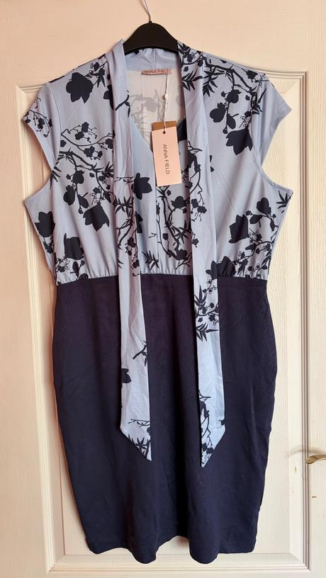 Elegantne saty, xl