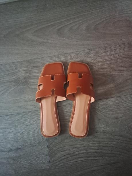 Camel hnedé šľapky, 40