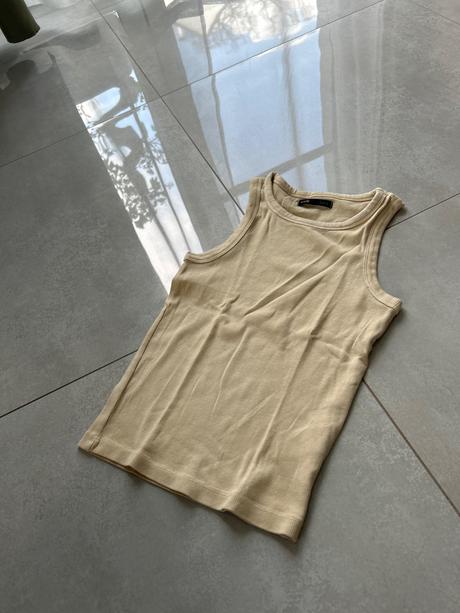 Vrubkovane top stav, sinsay,s