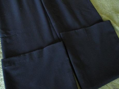 Klasické čierne nohavice, široké, 36