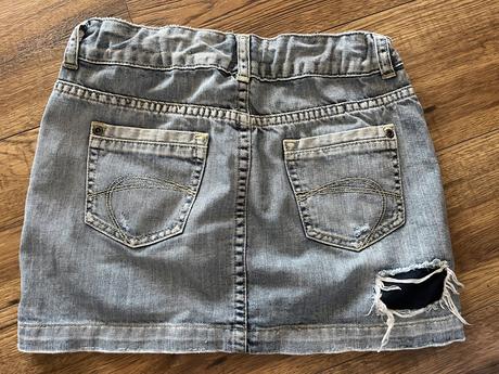 Riflova sukňa, zara,140