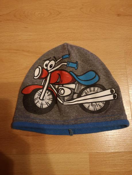 Chlapčenská čiapočka, 74