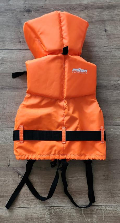 Záchranná vesta, s