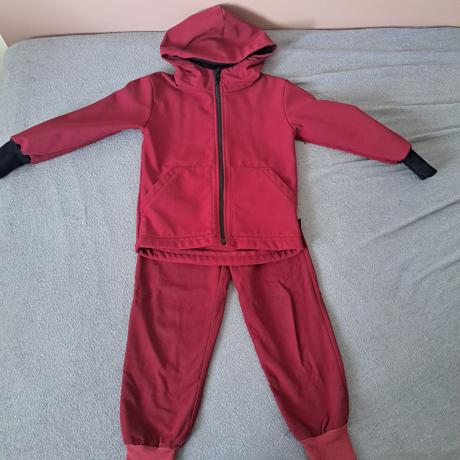 Predám softshellovú súpravu nosime kiwi 104-110, 110