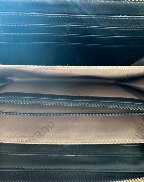 Peňaženka guess, guess