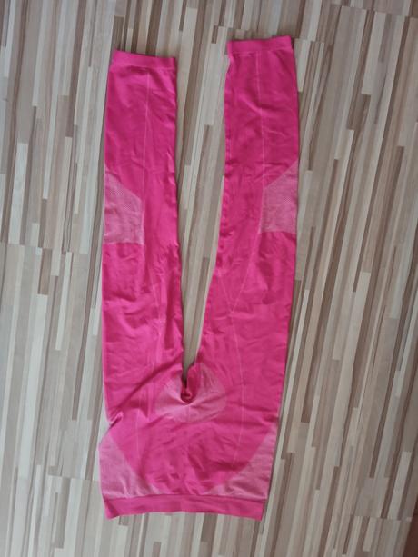 Predám dievčenské termo prádlo, 146