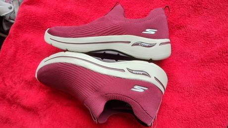 Tenisky, skechers,40