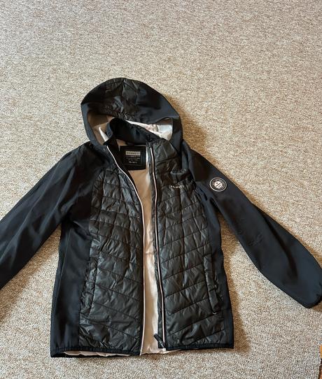 Predam prechodnú bundu, 152