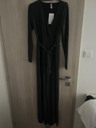 Elegantný overal, s