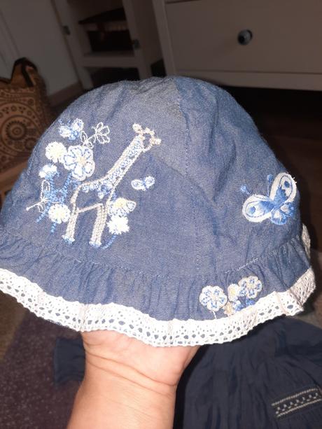 Nadherny letny set satocky a klobucik, next,62