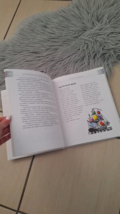 Kniha farebné rozpravky,