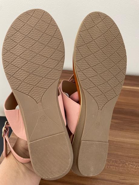 Staroružové sandálky, 38