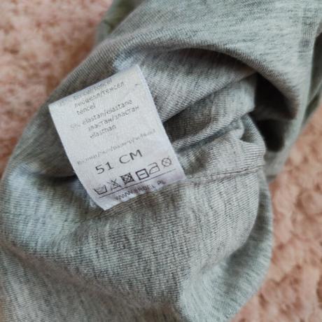 Čiapka s farebnými kamienkami, broel,98