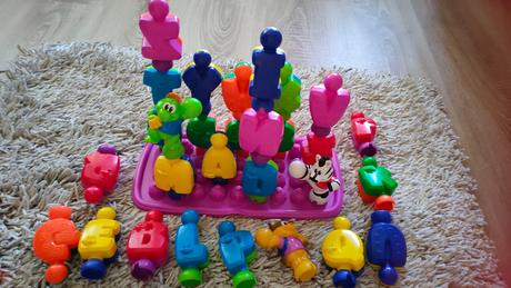 Skladačka písmenká fisher price, 