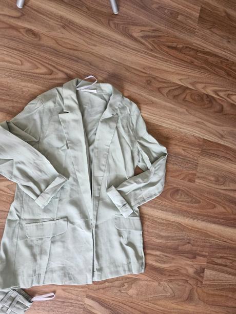 Nohavicovy kostym, primark,s