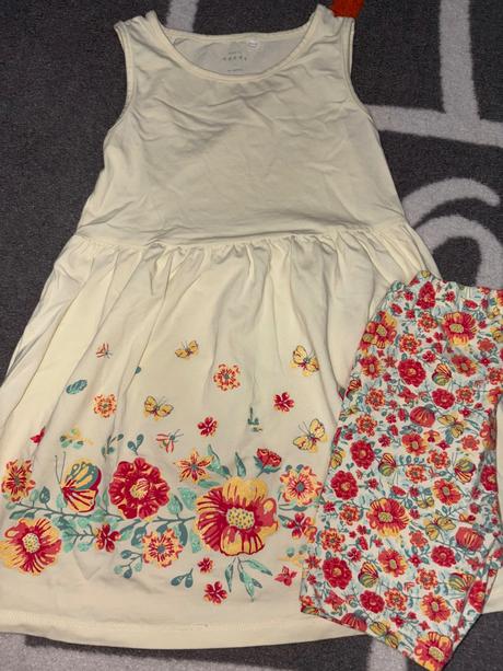 Šaty a krátke nohavice name it v.122 top stav, name it,122