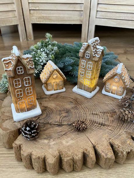 Led perníkový domček vyšší, 