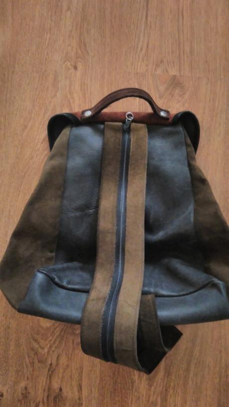 Kožený kvalitný batoh, 