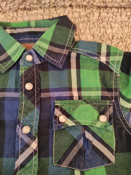 Predám chlapč. košeľu s dlhým rukávom veľ. 104, 104