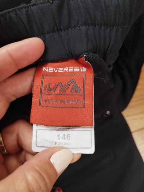 Tenké softshellové nohavice, neverest,146
