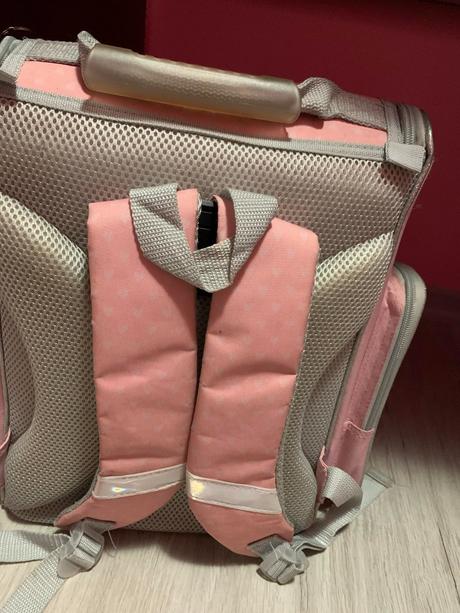 Predam skolsku tasku, 