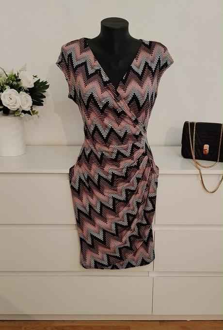 Elegantné vzorované šaty esperance paris, s