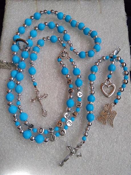 Ruženec + kľúčenka,