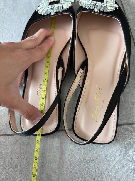 Elegantné balerínky, 38