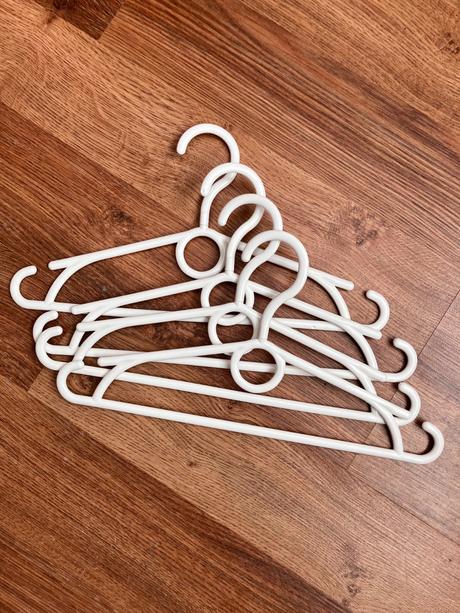 Detské vešiaky na oblečenie biele 20ks, 