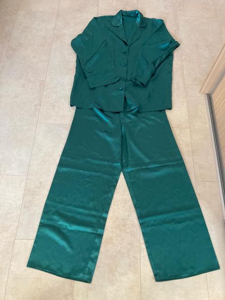 Satenove pyžamo veľ. l, l