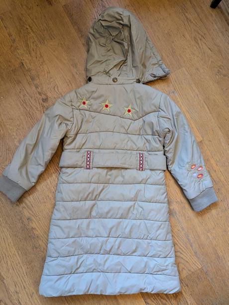 Krásna dlhá vetrovka, 110