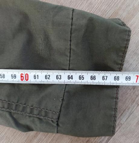 Olivovozelená prechodná parka, 40