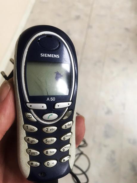 Starý typ telefón siemens a50, samsung