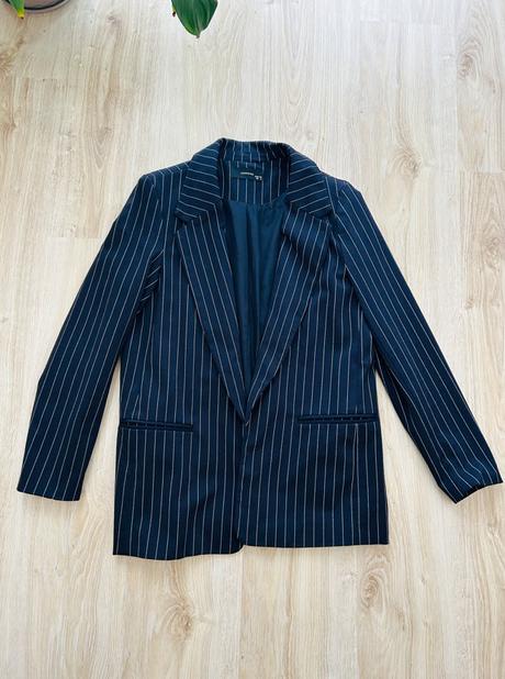 Krásny sukňový kostým značky reserved, reserved,s