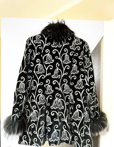 Luxusný zamatový kabát, l