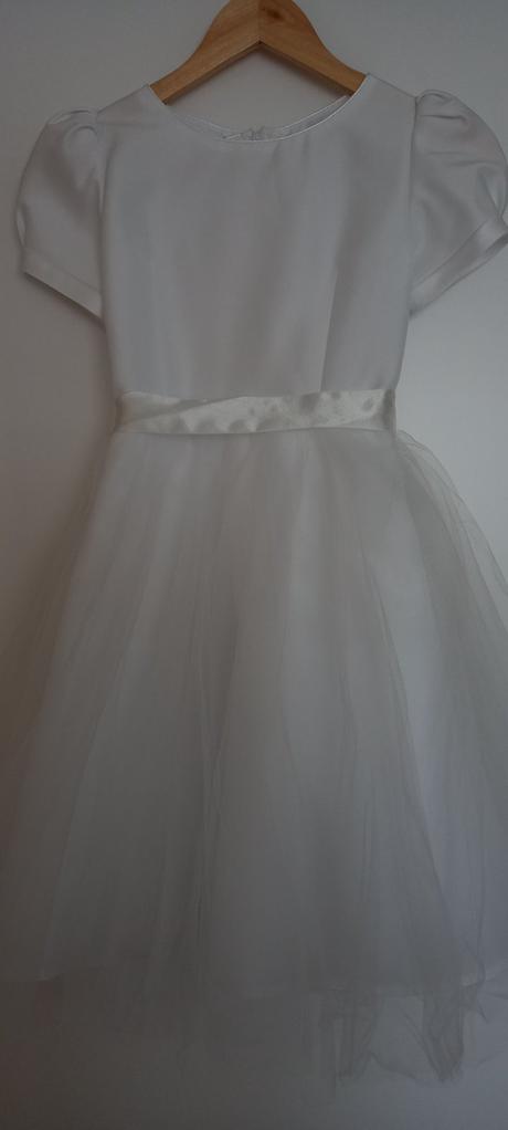 Krásne šaty na 1. sv. prijímanie, 128 / 134