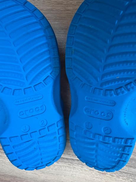 Crocsky a sandále, 33