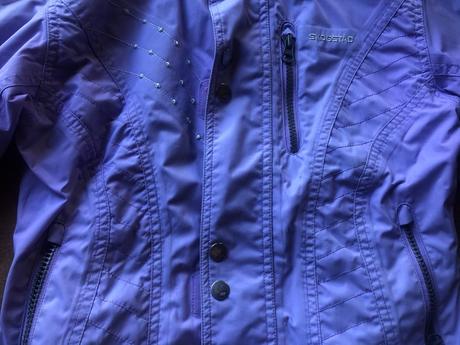 Znackova vetrovka, skogstad,134