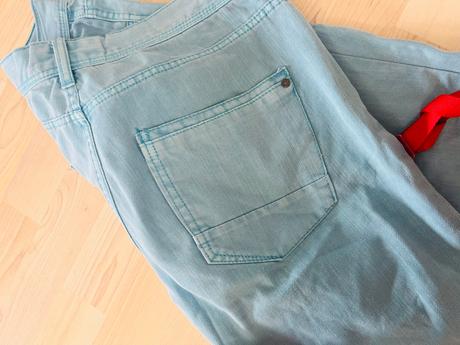 Panske kratasy, chapter young,l