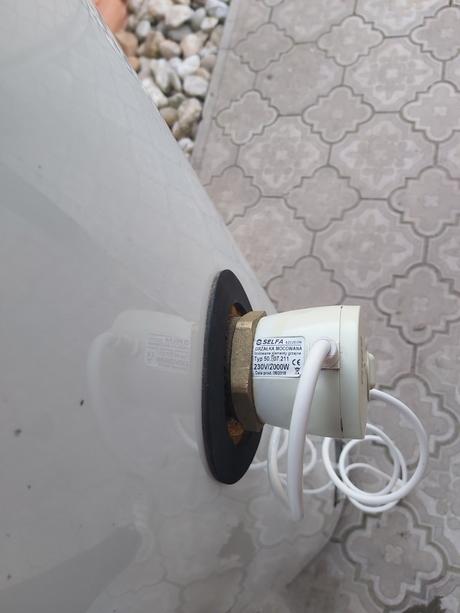 300 litrový ohrievač vody, 