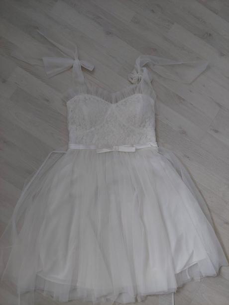 Šaty na venček č.38, 38