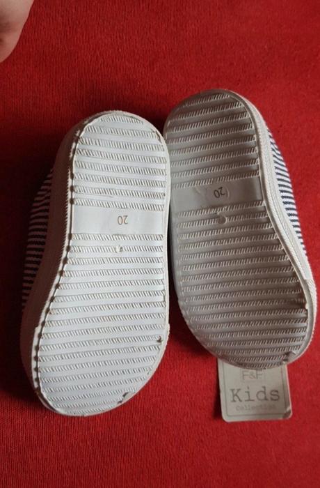 Nové chlapčenské veci veľk. 62-80 cena v popise, 68–80