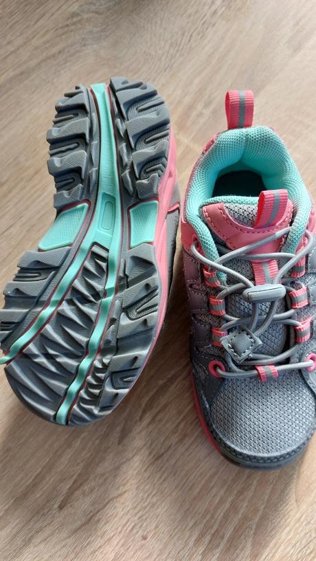 Trekingové tenisky, 25