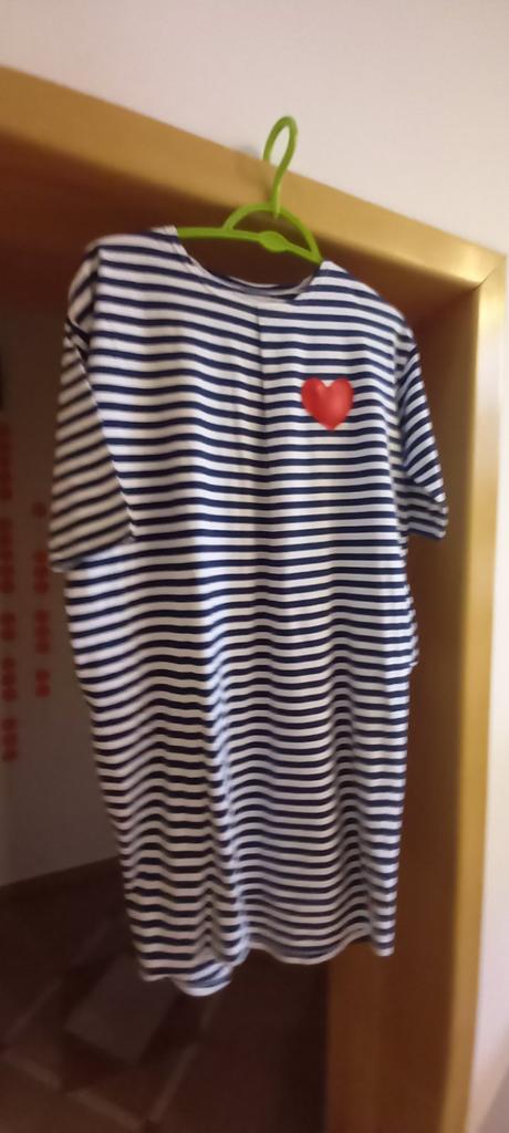 Pískacie šaty xs - m, xs