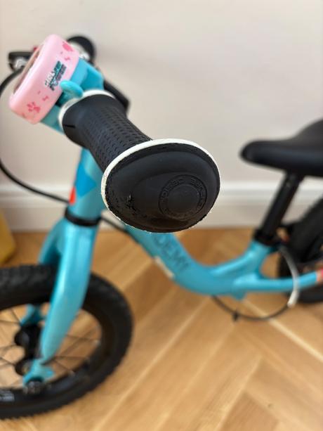 Academy grade 1 odrážadlo, 