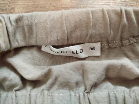 Tehotenské nohavice, 36