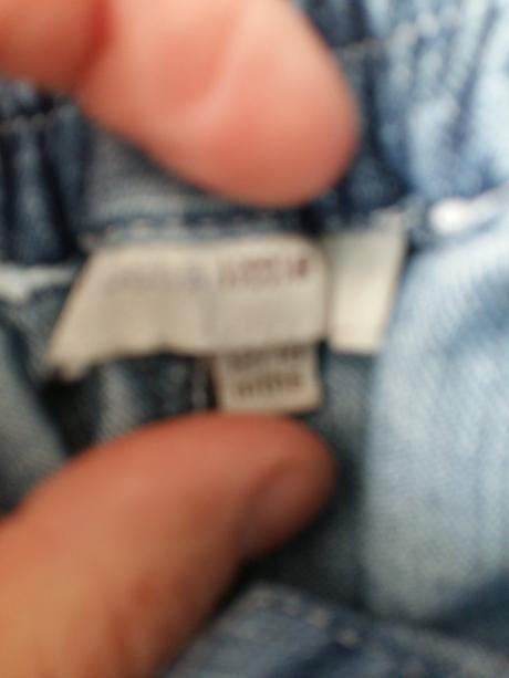 Suknička s čipkou, 80