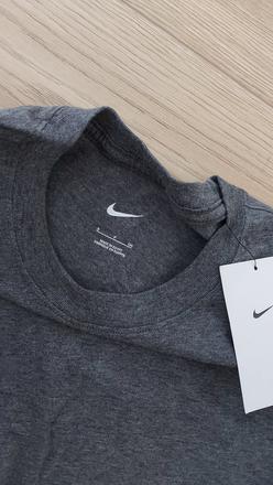 Nové originál nike tričko s, nike,s