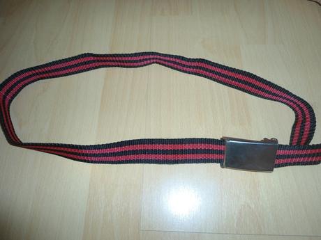 Cierno - cerveny opasok, 