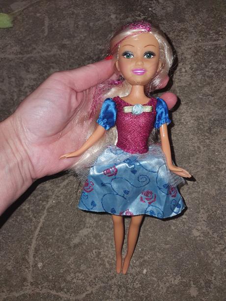 Barbie lacno,